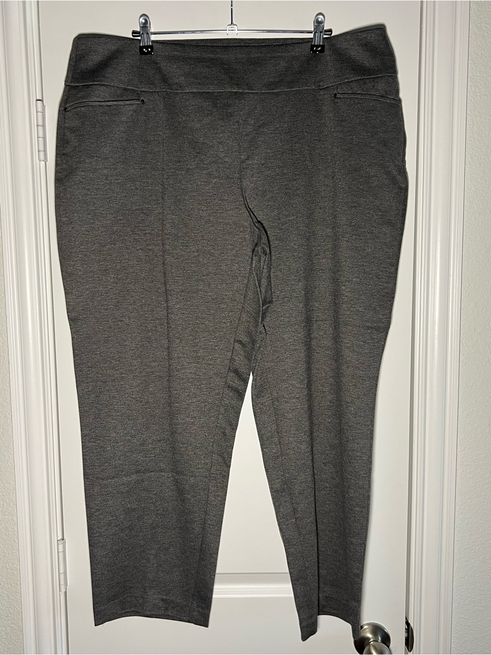 Gray Pull-On Ankle Pants